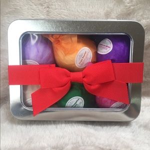 Vegan Essential Oil Bath Bombs